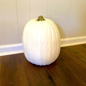 NWOT Large, hollow, decorative pumpkin